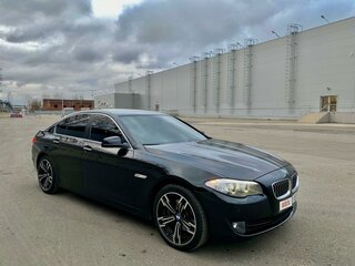 2012 BMW 5 серии 520i VI (F10/F11/F07), чёрный, 2100000 рублей, вид 2