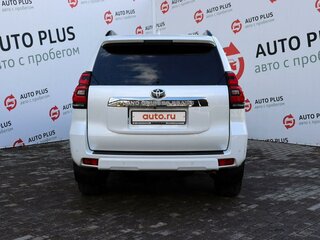 2018 Toyota Land Cruiser Prado 150 Series Рестайлинг 2, белый, 6400000 рублей, вид 4