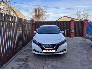 2018 Nissan Leaf II (ZE1), белый, 2350000 рублей, вид 1