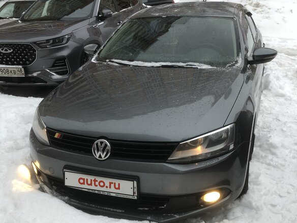 2014 Volkswagen Jetta VI, серый, 1390000 рублей - вид 2