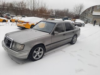 1986 Mercedes-Benz W124 260, серый, 480000 рублей, вид 2