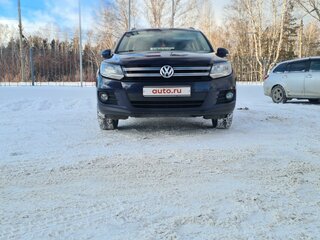 2014 Volkswagen Tiguan I Рестайлинг, синий, 1500000 рублей, вид 2