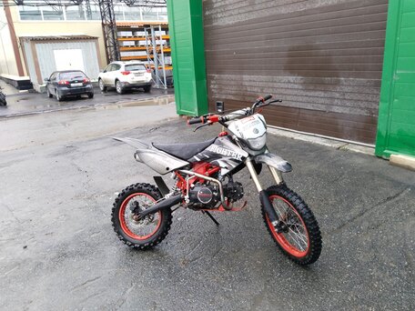 2015 Fighter Cross, красный, 50000 рублей, вид 2