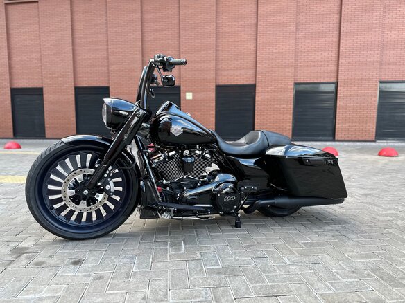 2021 Harley-Davidson Road King, чёрный, 4500000 рублей - вид 3