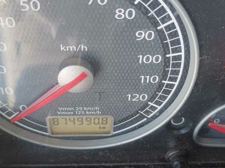 2012 Iveco Stralis, белый, 3000000 рублей, вид 5