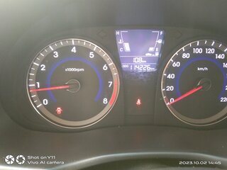 2012 Hyundai Solaris I, белый, 650000 рублей, вид 5