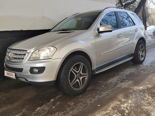 2005 Mercedes-Benz M-Класс 350 II (W164), серый, 1400000 рублей, вид 1