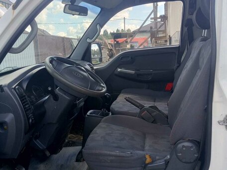 2008 Kia Bongo, белый, 600000 рублей, вид 5