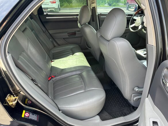 2005 Chrysler 300C I, чёрный, 1050000 рублей - вид 14