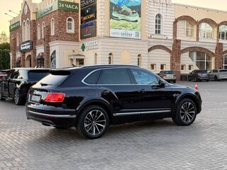 2016 Bentley Bentayga I, пурпурный, 7600000 рублей, вид 5