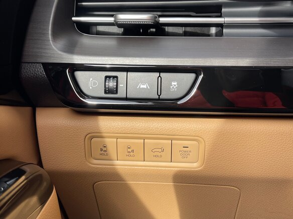 2022 Kia Carnival IV, белый, 4200000 рублей - вид 9