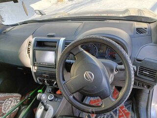 2011 Nissan X-Trail II Рестайлинг, серебристый, 1550000 рублей, вид 2
