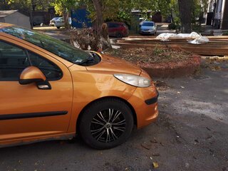 2008 Peugeot 207 I, оранжевый, 490000 рублей, вид 3