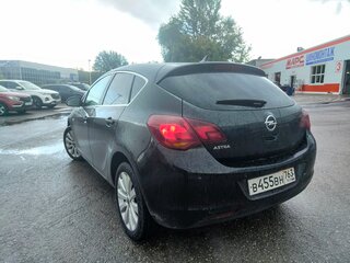 2011 Opel Astra J, чёрный, 750000 рублей, вид 4