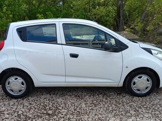 2013 Chevrolet Spark III, белый, 670000 рублей, вид 4