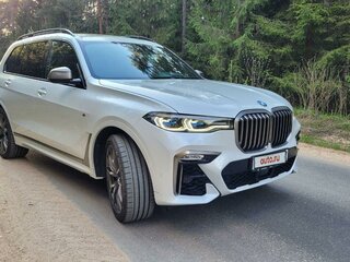 2019 BMW X7 M50d I (G07), белый, 9000000 рублей, вид 4