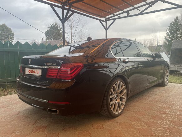 2011 BMW 7 серии Long 750Li xDrive V (F01/F02/F04), чёрный, 2000000 рублей - вид 2