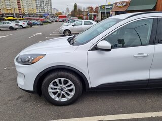 2020 Ford Escape IV, белый, 1740000 рублей, вид 5