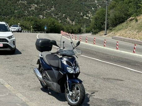 2008 Aprilia SportCity 250, синий, 180000 рублей, вид 2