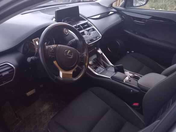 2020 Lexus NX 200 I Рестайлинг, серый, 3650000 рублей - вид 7