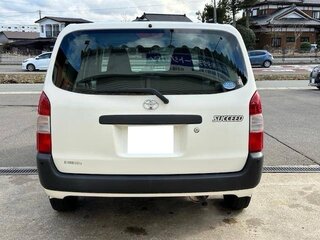 2017 Toyota Succeed I Рестайлинг, белый, 825000 рублей, вид 5