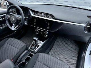 2020 Kia Rio IV Рестайлинг, белый, 1900000 рублей, вид 1