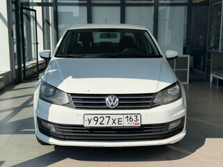 2015 Volkswagen Polo V Рестайлинг, белый, 530000 рублей, вид 1