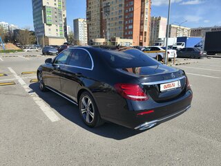 2019 Mercedes-Benz E-Класс 220 d V (W213, S213, C238), чёрный, 3500000 рублей, вид 5