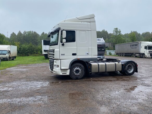 2017 DAF XF 105, белый, 7900000 рублей - вид 2