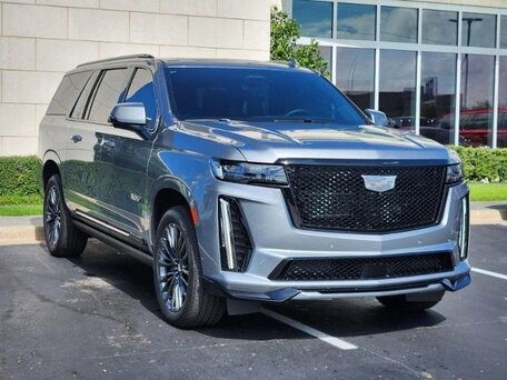 Cadillac Escalade-V I