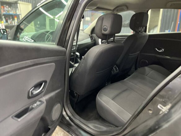 2010 Renault Megane III, чёрный, 680000 рублей - вид 8