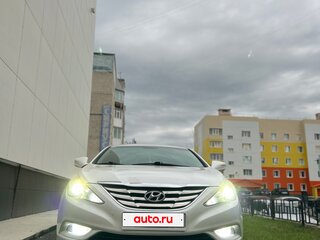 2010 Hyundai Sonata VI (YF), белый, 1100000 рублей, вид 4