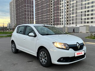 2015 Renault Sandero II, белый, 700000 рублей, вид 3