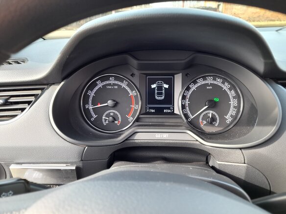 2020 Skoda Octavia III (A7) Рестайлинг, белый, 2150000 рублей - вид 5