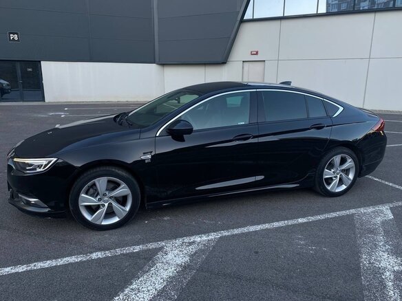 2018 Opel Insignia II, чёрный, 1800000 рублей