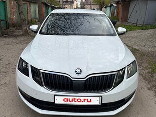 2018 Skoda Octavia III (A7) Рестайлинг, белый, 800000 рублей, вид 3
