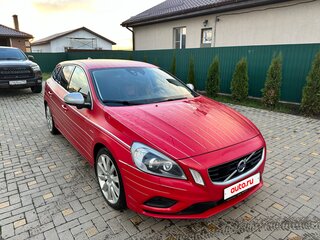 2011 Volvo V60 I, красный, 2499000 рублей, вид 2
