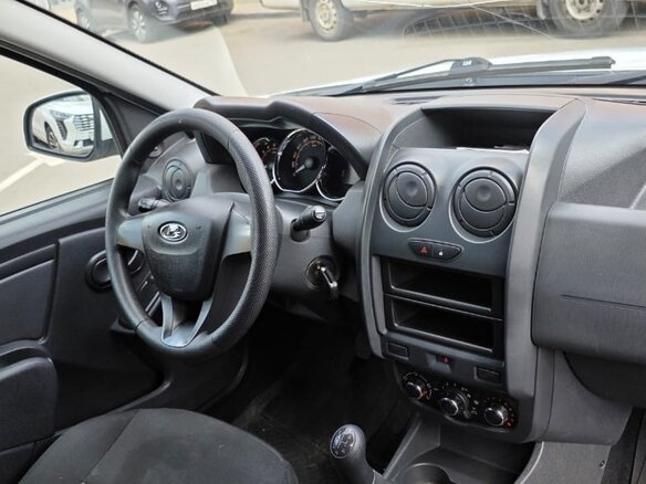 2024 Lada (ВАЗ) Largus I Рестайлинг, белый, 1100000 рублей - вид 5