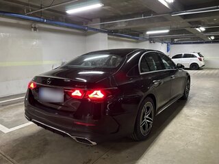 2026 Mercedes-Benz E-Класс 300 VI (W214, S214), чёрный, 10500000 рублей, вид 2