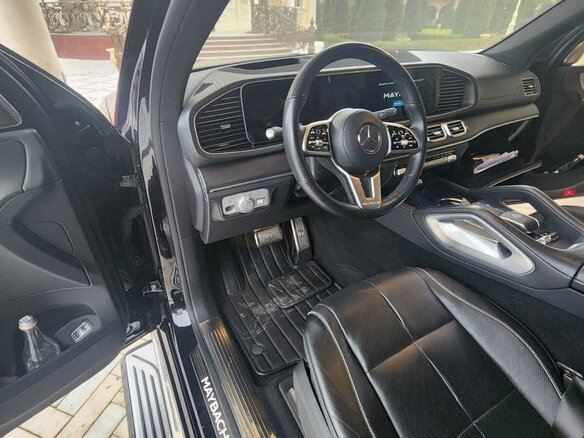 2021 Mercedes-Benz Maybach GLS 600 I, чёрный, 18762000 рублей - вид 3