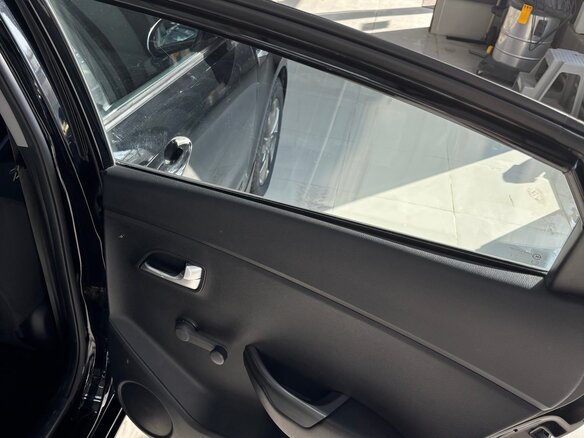 2011 Kia Rio III, чёрный, 650000 рублей - вид 19