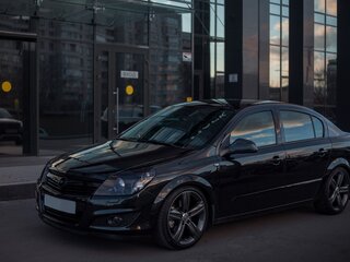 2012 Opel Astra H Рестайлинг, чёрный, 980000 рублей, вид 1