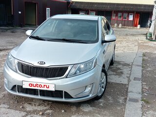 2014 Kia Rio 6-speed III, серебристый, 650000 рублей, вид 2