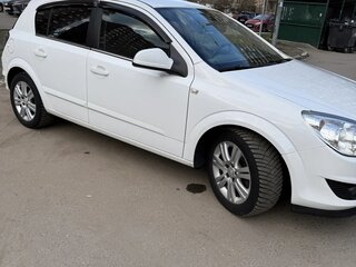2012 Opel Astra H Рестайлинг, белый, 620000 рублей, вид 4