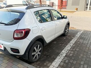 2019 Renault Sandero Stepway II Рестайлинг, белый, 925000 рублей, вид 2