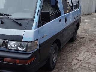 1995 Mitsubishi L300 II, синий, 300000 рублей, вид 2