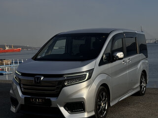 2019 Honda Stepwgn Spada V Рестайлинг, серебристый, 1950000 рублей, вид 1