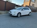 2011 Opel Astra J, белый, 720000 рублей - вид 1