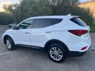 2017 Hyundai Santa Fe III Рестайлинг, белый, 2350000 рублей, вид 5