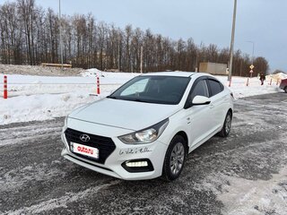 2019 Hyundai Solaris II, белый, 1200000 рублей, вид 1